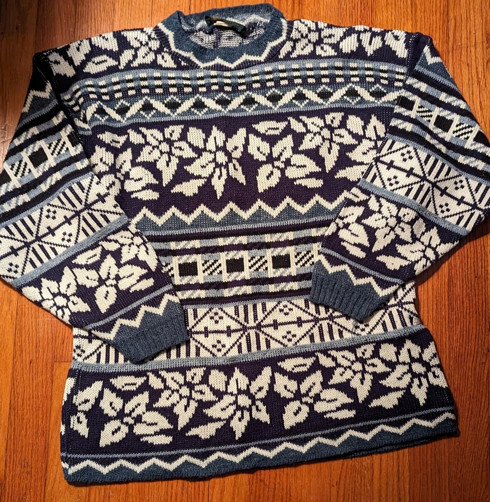 Vintage Dana Scott snowflakes sweater